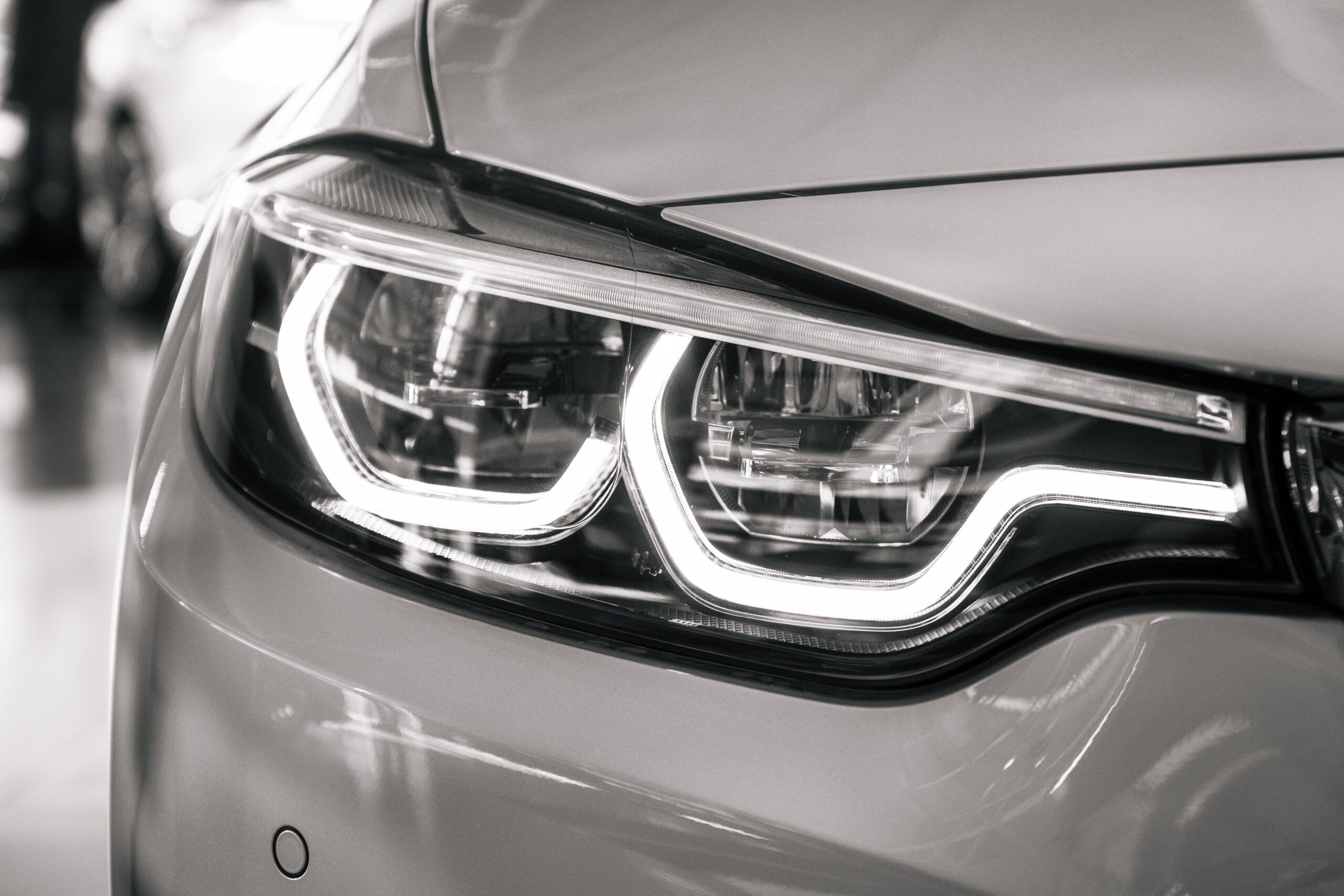A lawsuit alleging BMW falsely stated 2021 430i and 430i xDrive cars had cornering lights on LED headlights has settled.